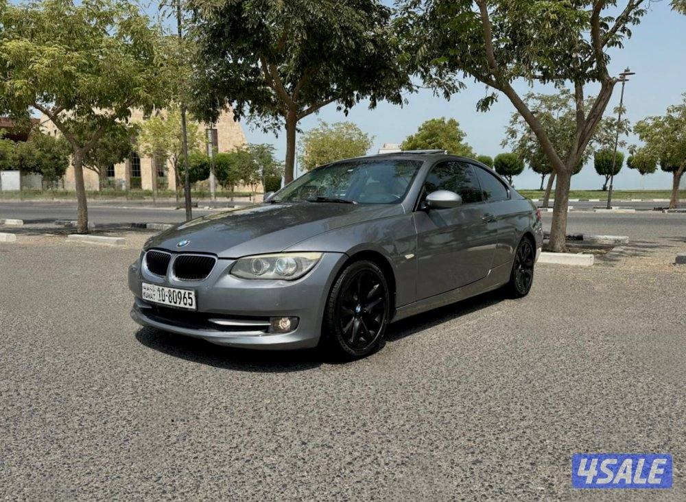 ﮼BMW 320i - الموديل:2011 - العداد:1802