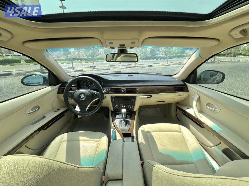 ﮼BMW 320i - الموديل:2011 - العداد:1809