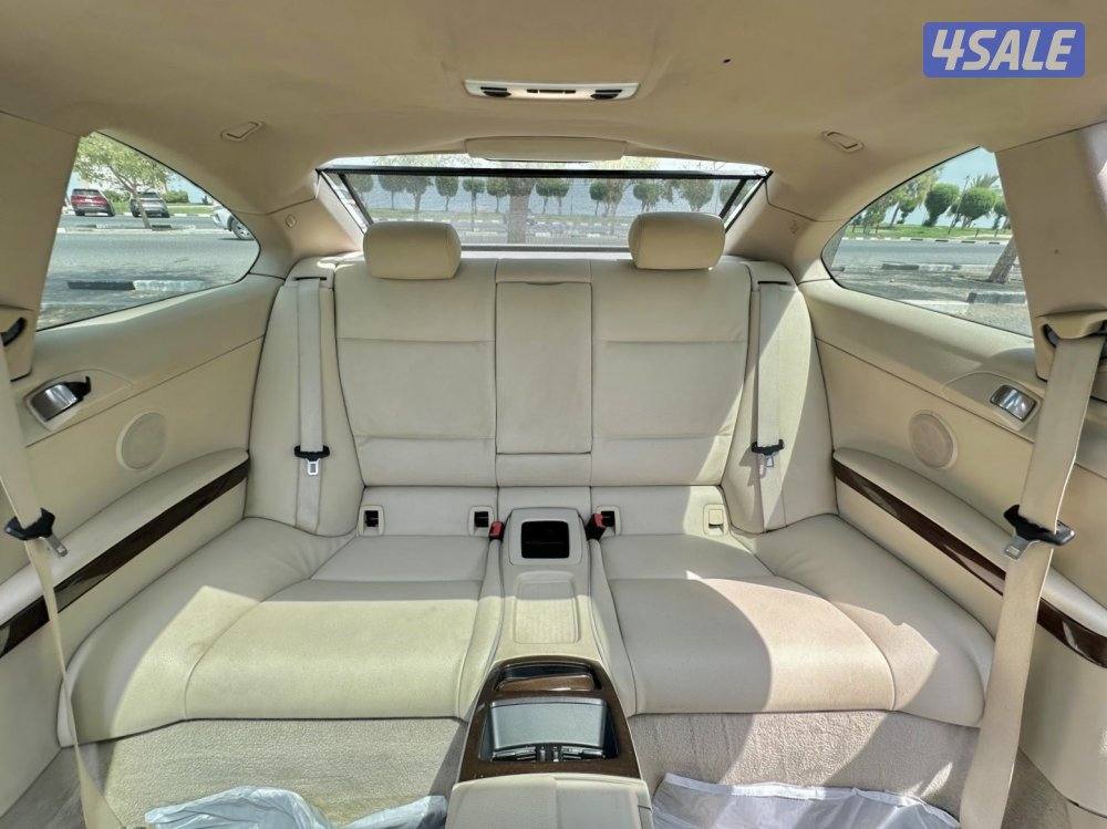 ﮼BMW 320i - الموديل:2011 - العداد:18010