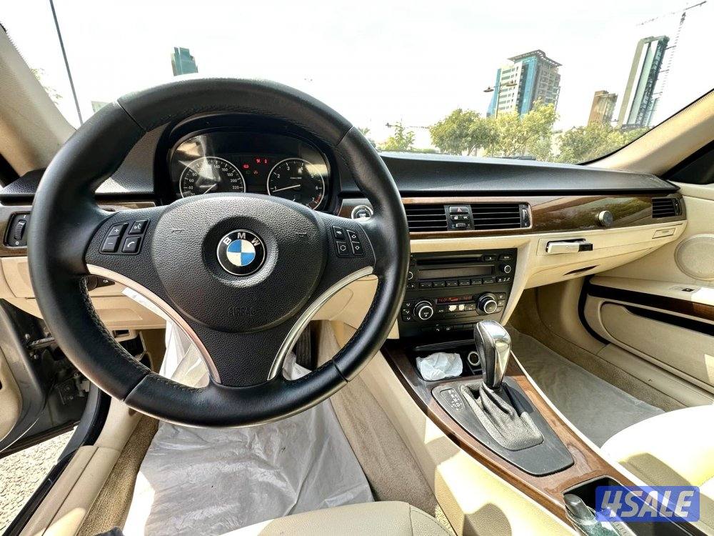 ﮼BMW 320i - الموديل:2011 - العداد:18012