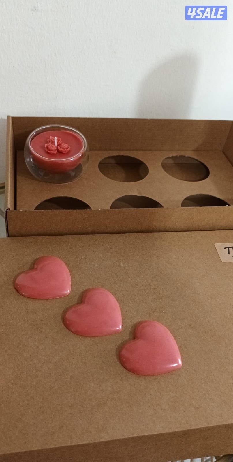 هدايا تنسيق ورد طبيعي بوكس الشموع حسب المناسبة13