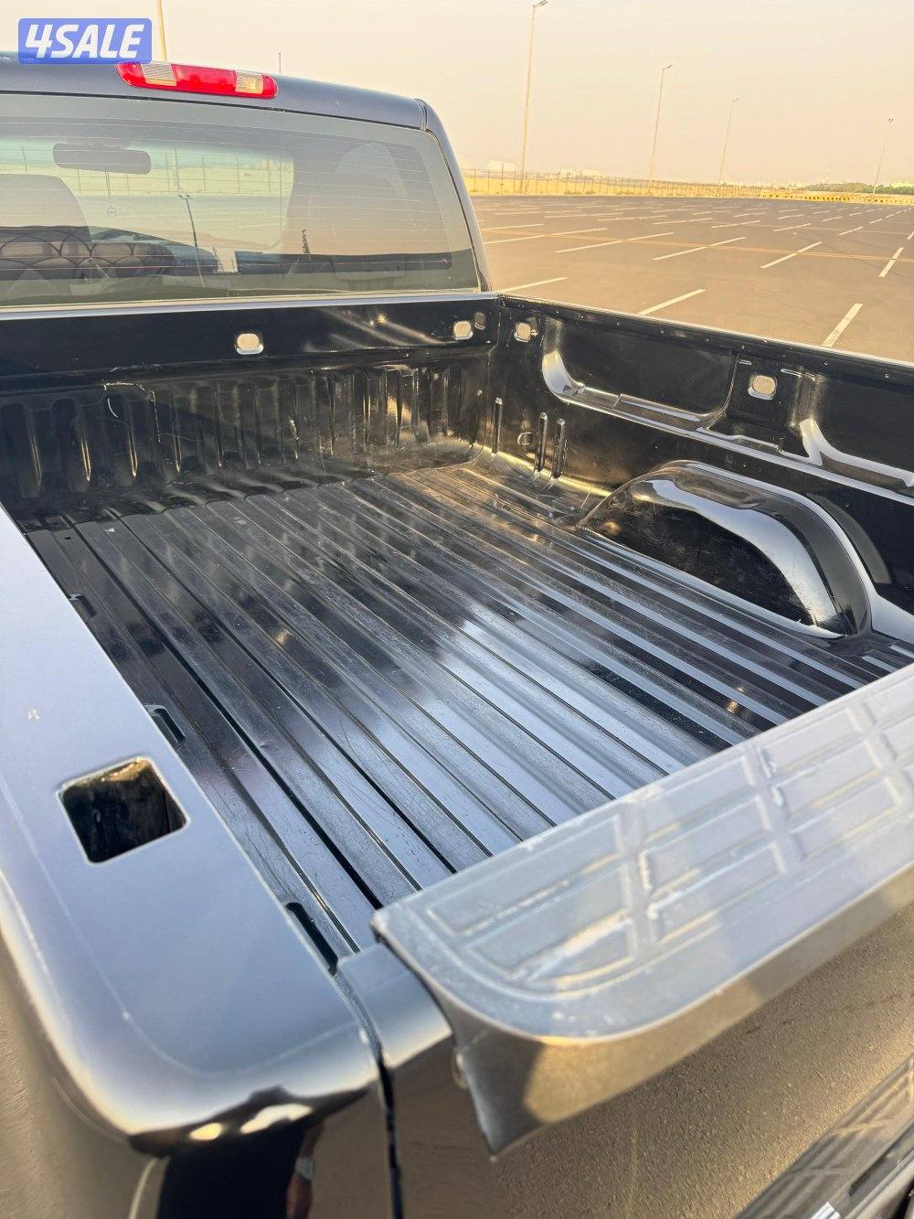 للبيع موديل ٢٠٠٩3