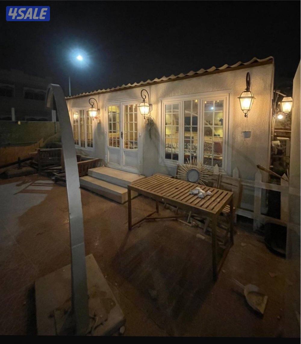 للبيع دوانية متنقلة مقاس 5/711