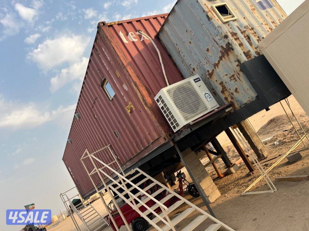 للبيع مشروع كونتينرين لازقين ببعض ، فيه طاوله بلياردو وقعده قيمز0