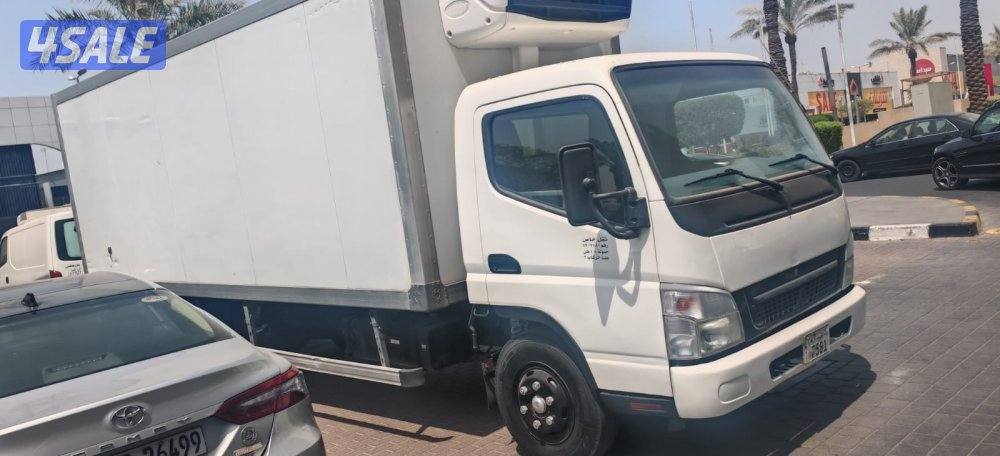 للبيع ميتسوبيشي كانتر براد موديل 20104