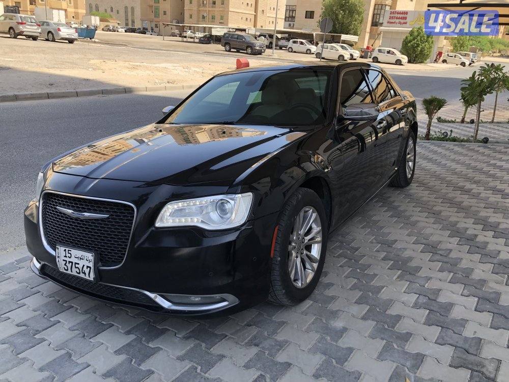 كرايسلرc300 صبغ الوكاله 8سلندر وشرط الفحص الكامل عداد169 الف جديده0