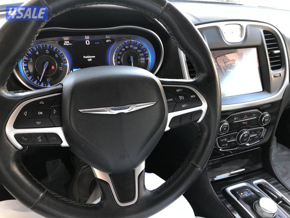 كرايسلرc300 صبغ الوكاله 8سلندر وشرط الفحص الكامل عداد169 الف جديده2