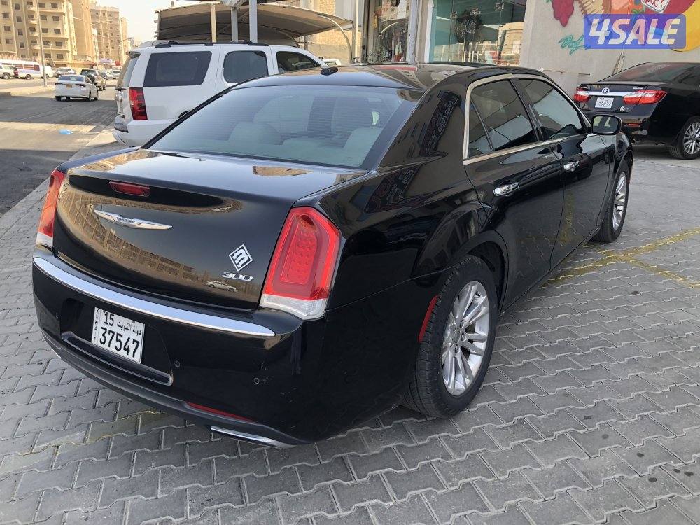 كرايسلرc300 صبغ الوكاله 8سلندر وشرط الفحص الكامل عداد169 الف جديده5