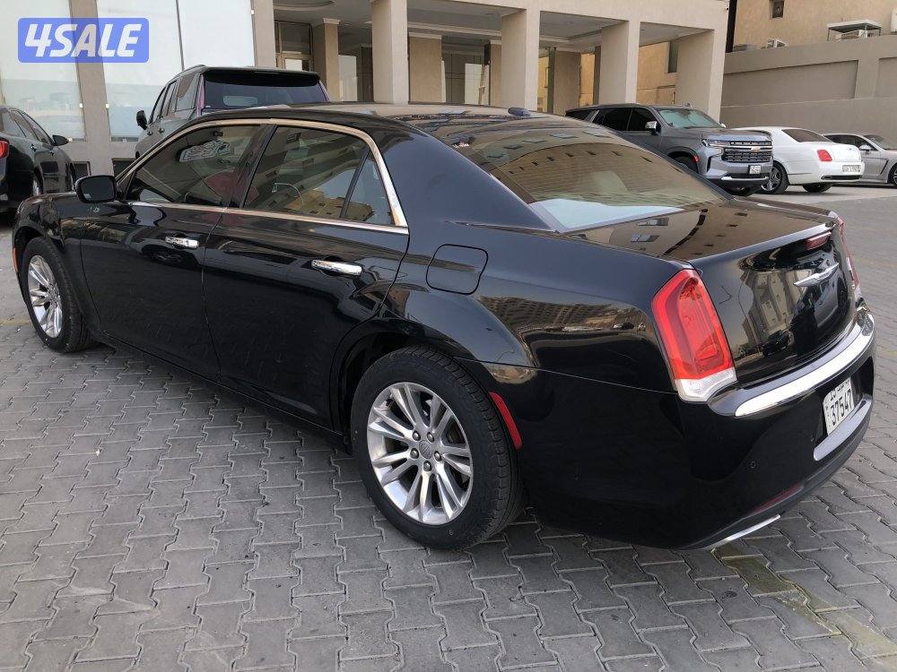 كرايسلرc300 صبغ الوكاله 8سلندر وشرط الفحص الكامل عداد169 الف جديده7