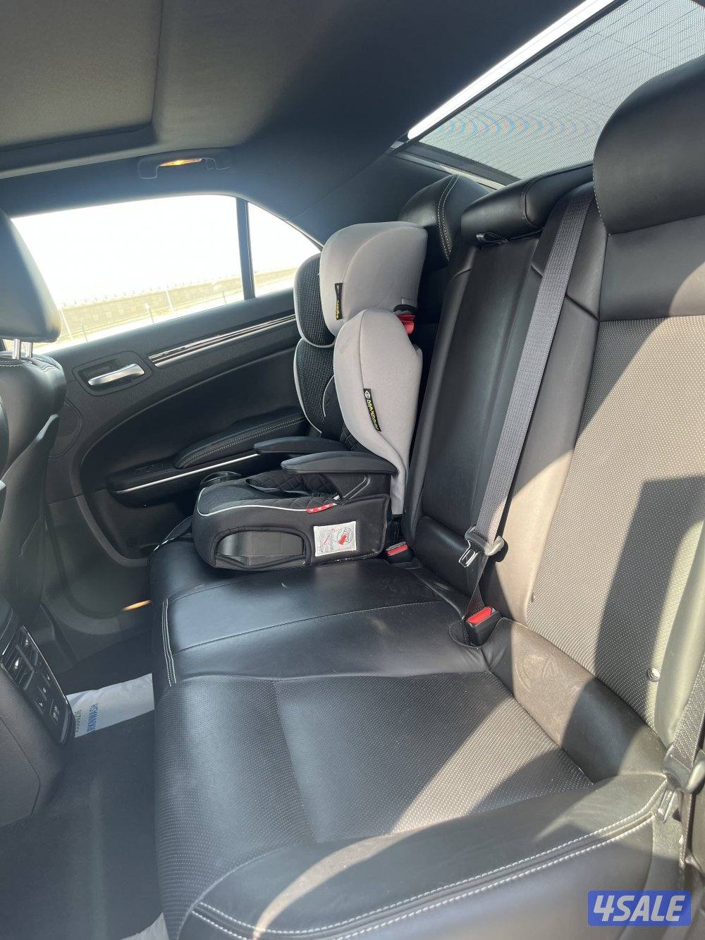 للبيع كرايسلر 300s موديل 20226