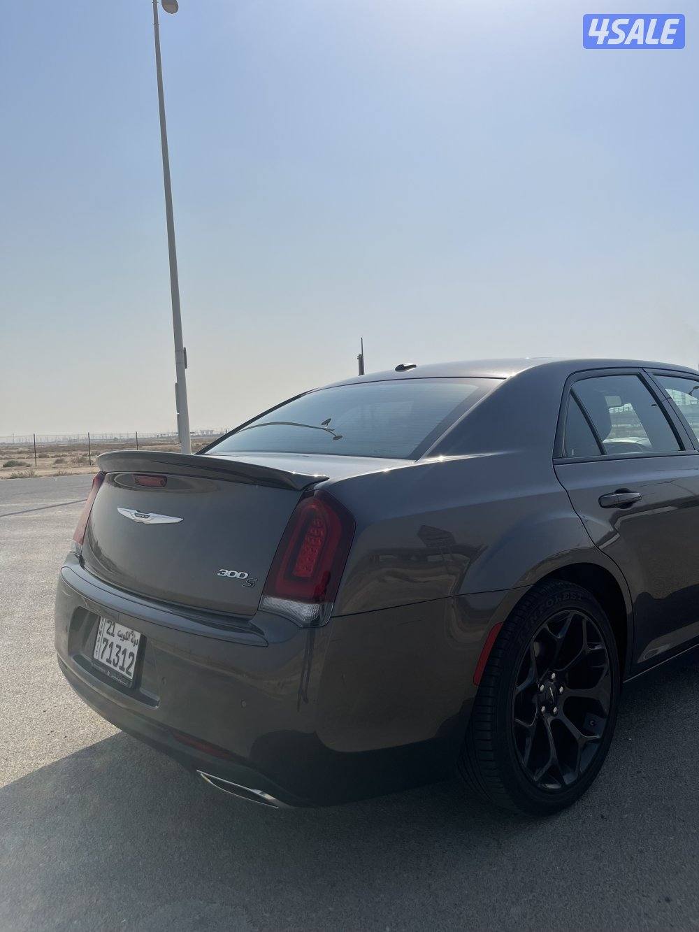 للبيع كرايسلر 300s موديل 202210