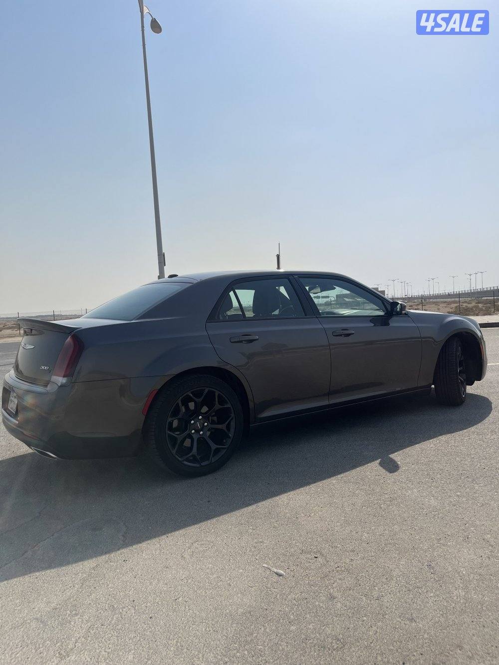 للبيع كرايسلر 300s موديل 202211