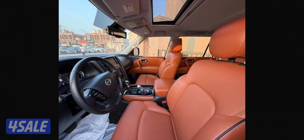 باترول اسود تيتانيوم نظيف 202110