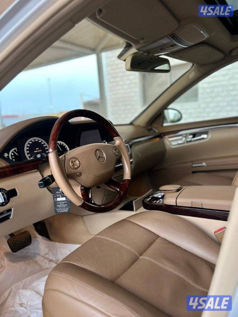 مرسيدس لارج S 350 بانوراما مخزنة ماشي68 الف وكالة البشر شرط الفحص0