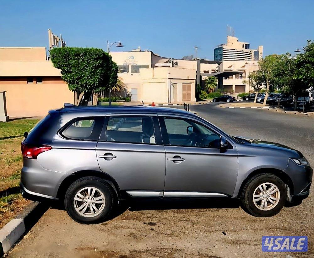 Outlander 2019 perfect car, only 77K milage, good service5