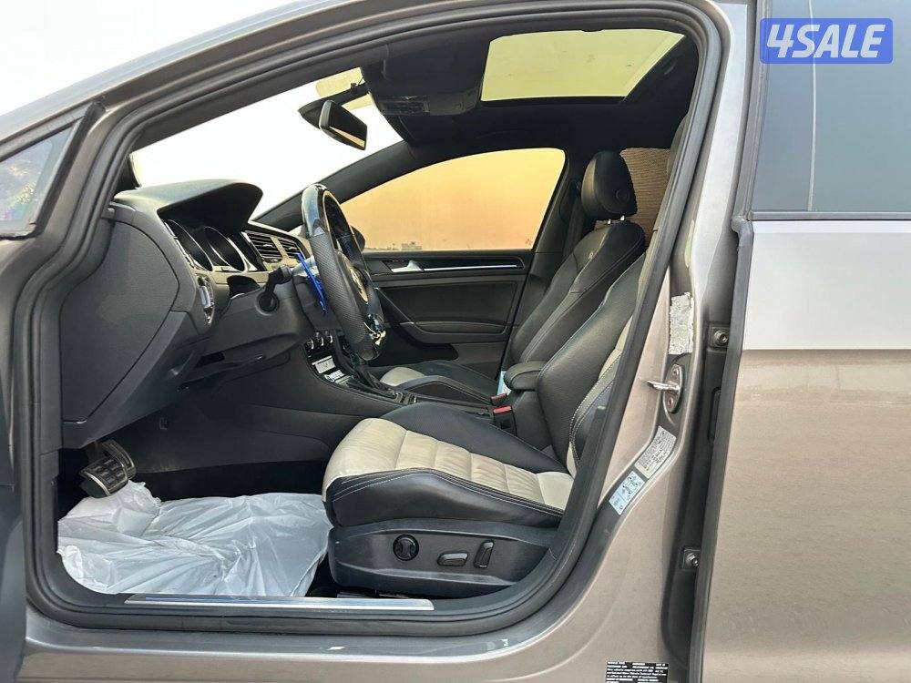 فولكسفاغن جولف R موديل ٢٠١٦ بحالة الوكالة9