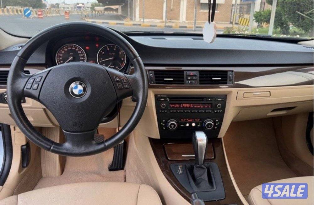 للبيع BMW 323i 20111