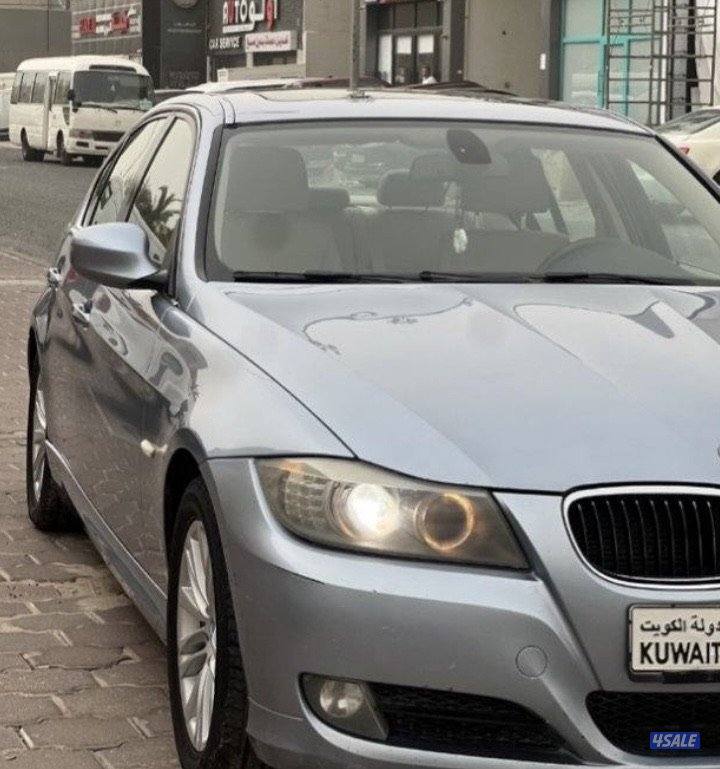 للبيع BMW 323i 20110