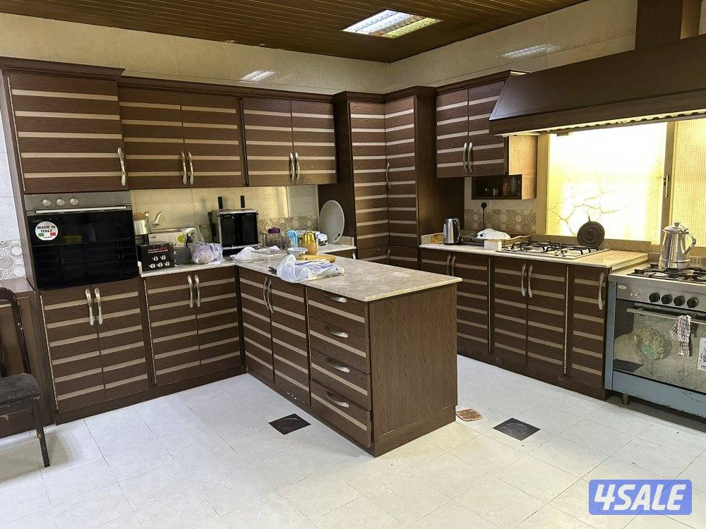 نشتري ونبيع المطابخ المستعمله ودريش والمكيفات0