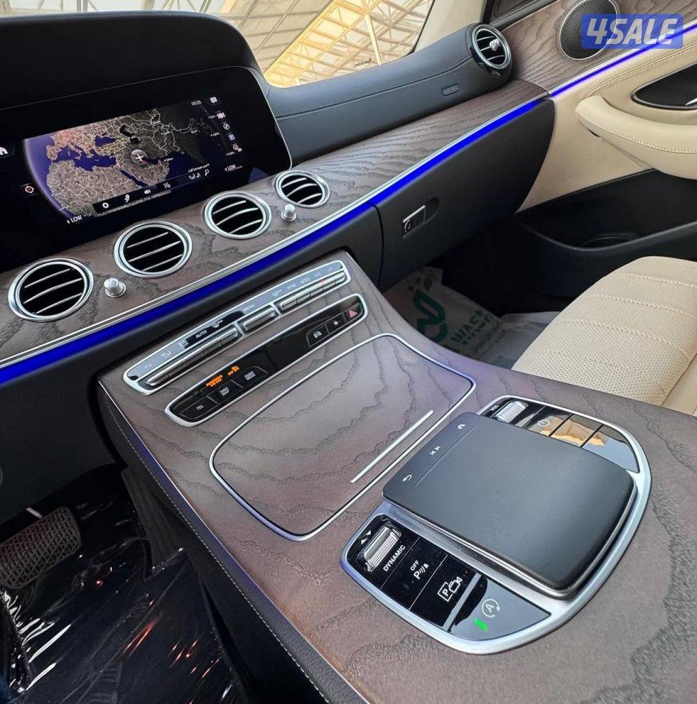 للبيع مرسيدس E200 موديل 2022 صبغ الوكالة عداد 30 الف كم8