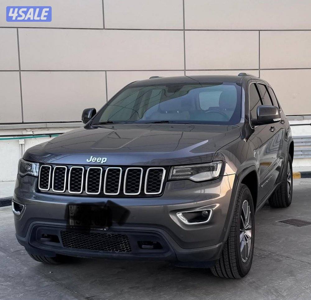 للبيع جيب جراند شيروكي موديل 2020 V6 صبغ الوكالة0
