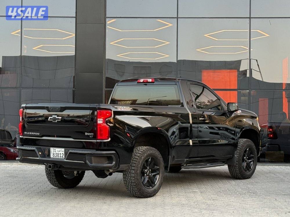 SILVERADO TRAIL BOSS Z71 _ 2024 صبغ الوكالة5