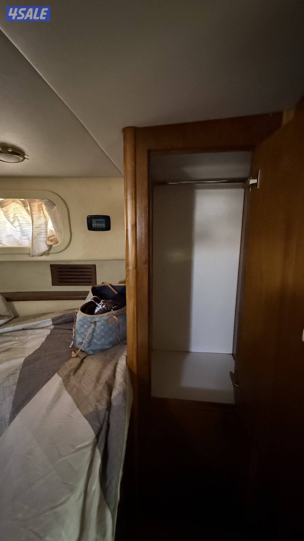 للبيع ميني يخت دبي مارين ٣٨ قدم4