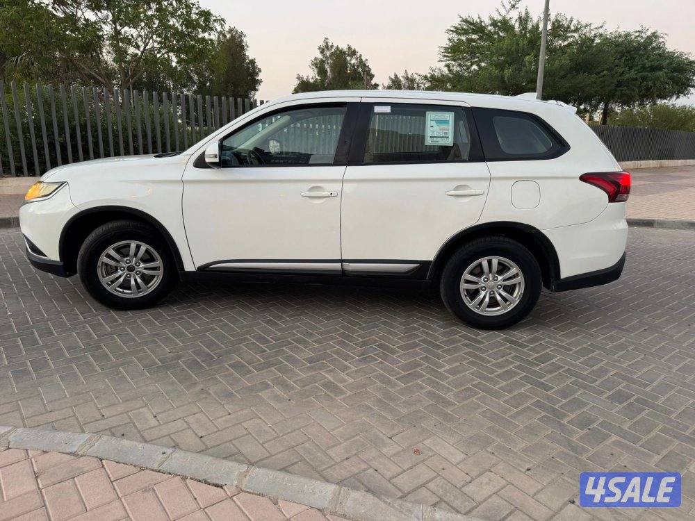 اوتلاندر موديل 2022 فل ابشن بدون فاتحه عداد 147 الف5