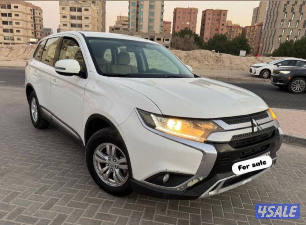 اوتلاندر موديل 2022 فل ابشن بدون فاتحه عداد 147 الف7