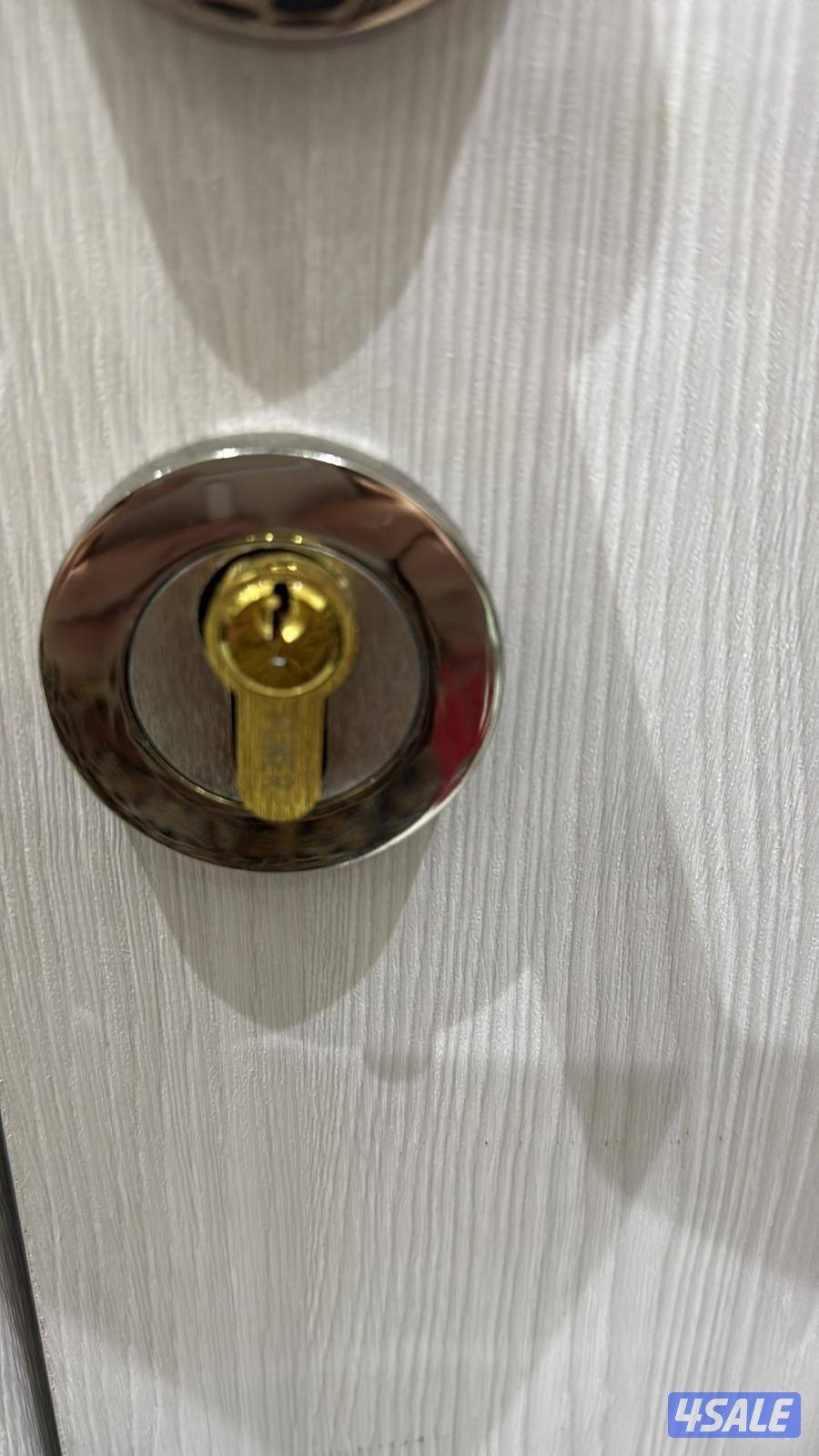 نجار إقفال فتح باب مقفول و تبديل اقفال تركيب اقفال6