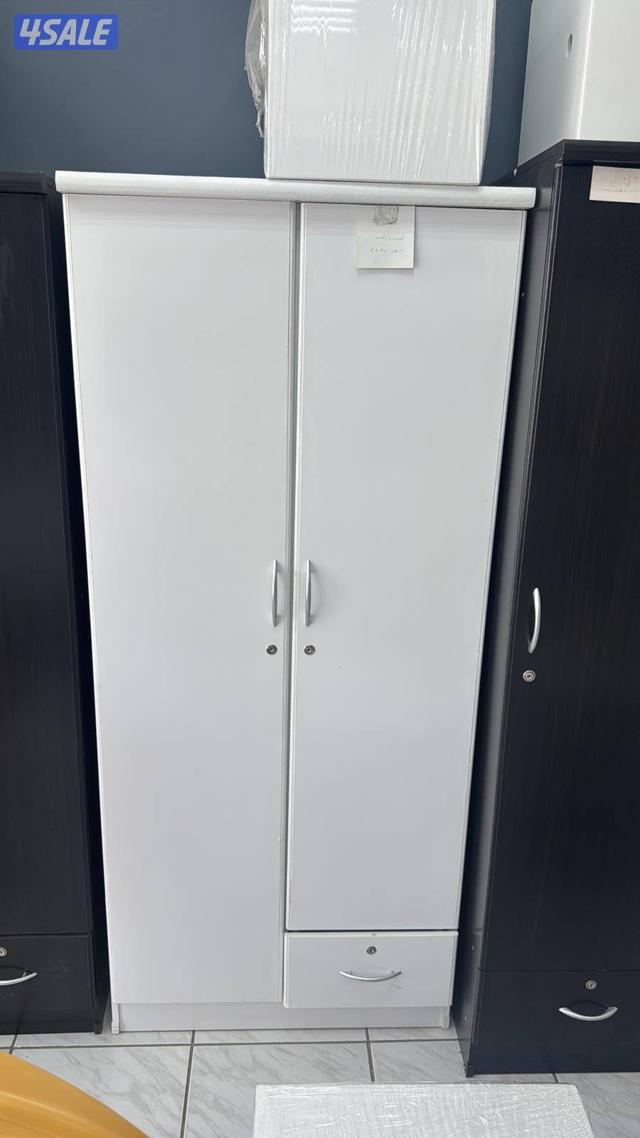 كبتات للبيع ٢ باب ارفف وعلاق4