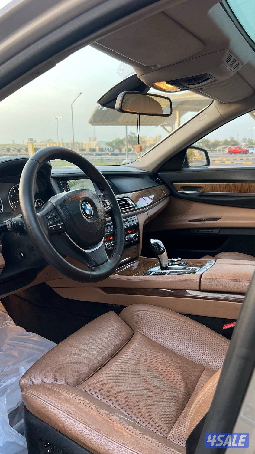 للبيع بي ام دبليو ٢٠٠٩ وارد الوكاله الدرجة الأولى8