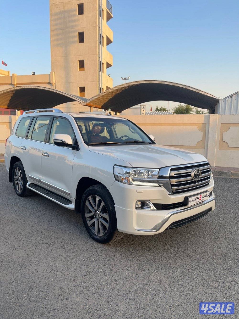 لاند كروز VXR  وارد الخليج صبغ الوكاله شرط الفحص1