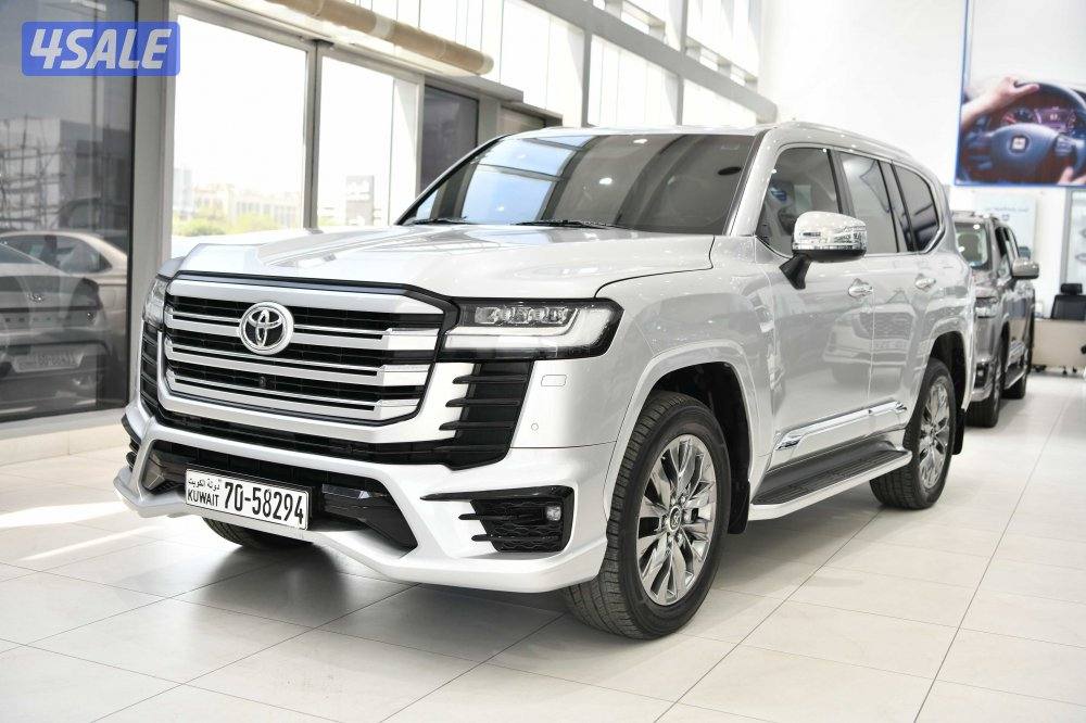تويوتا لاندكروزر VX - ايرو اس0