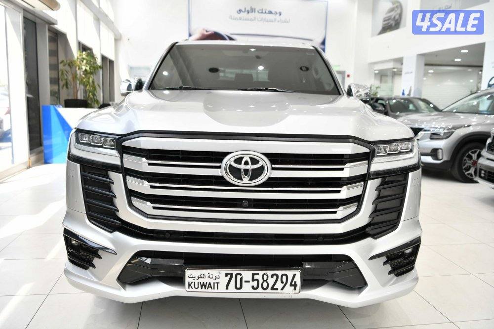 تويوتا لاندكروزر VX - ايرو اس1