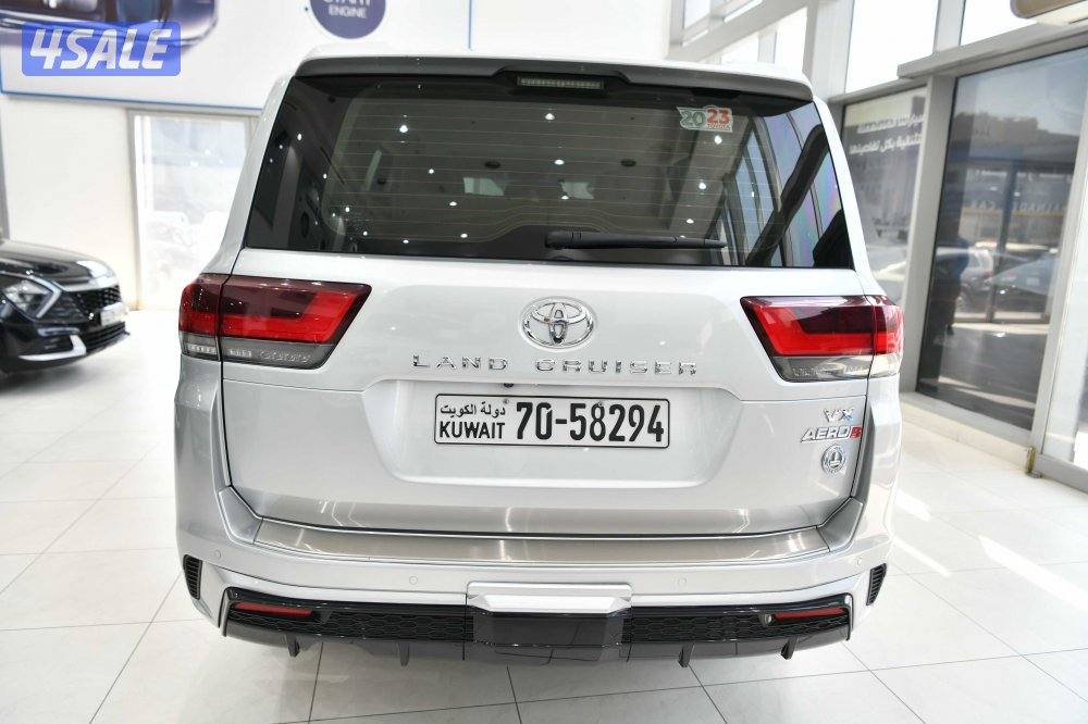تويوتا لاندكروزر VX - ايرو اس3