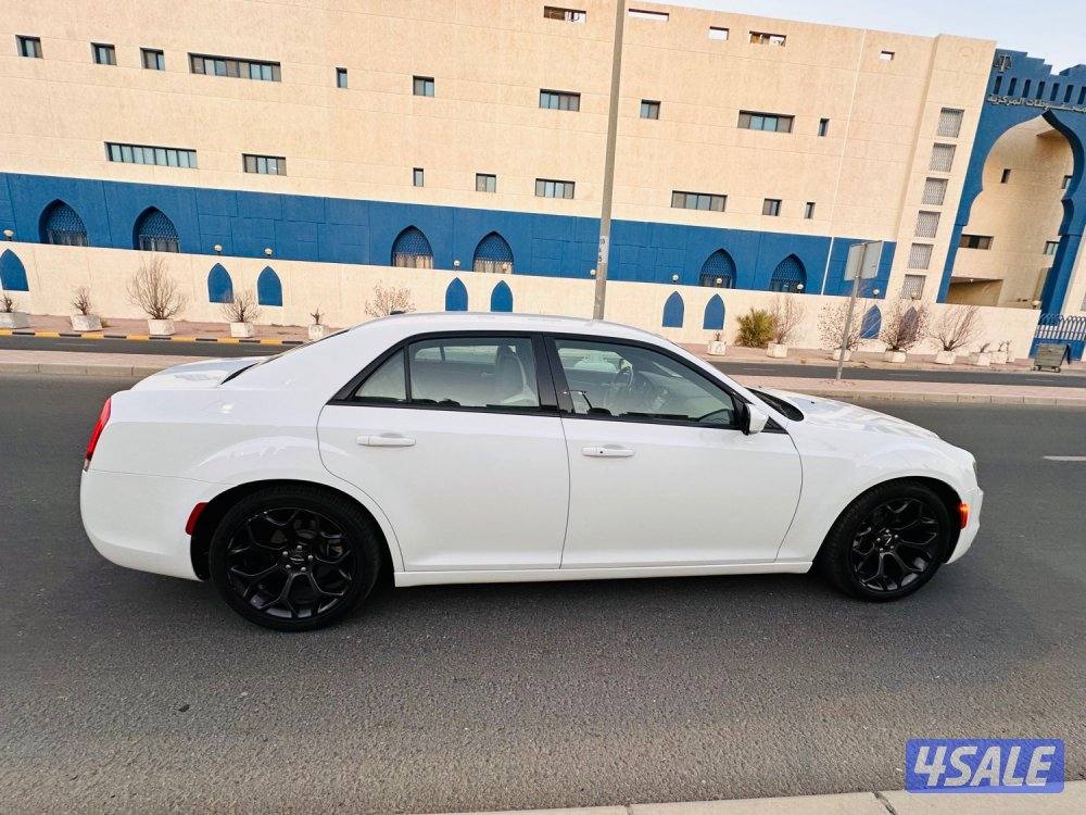 🚘 كرايزلر- S300- 20213
