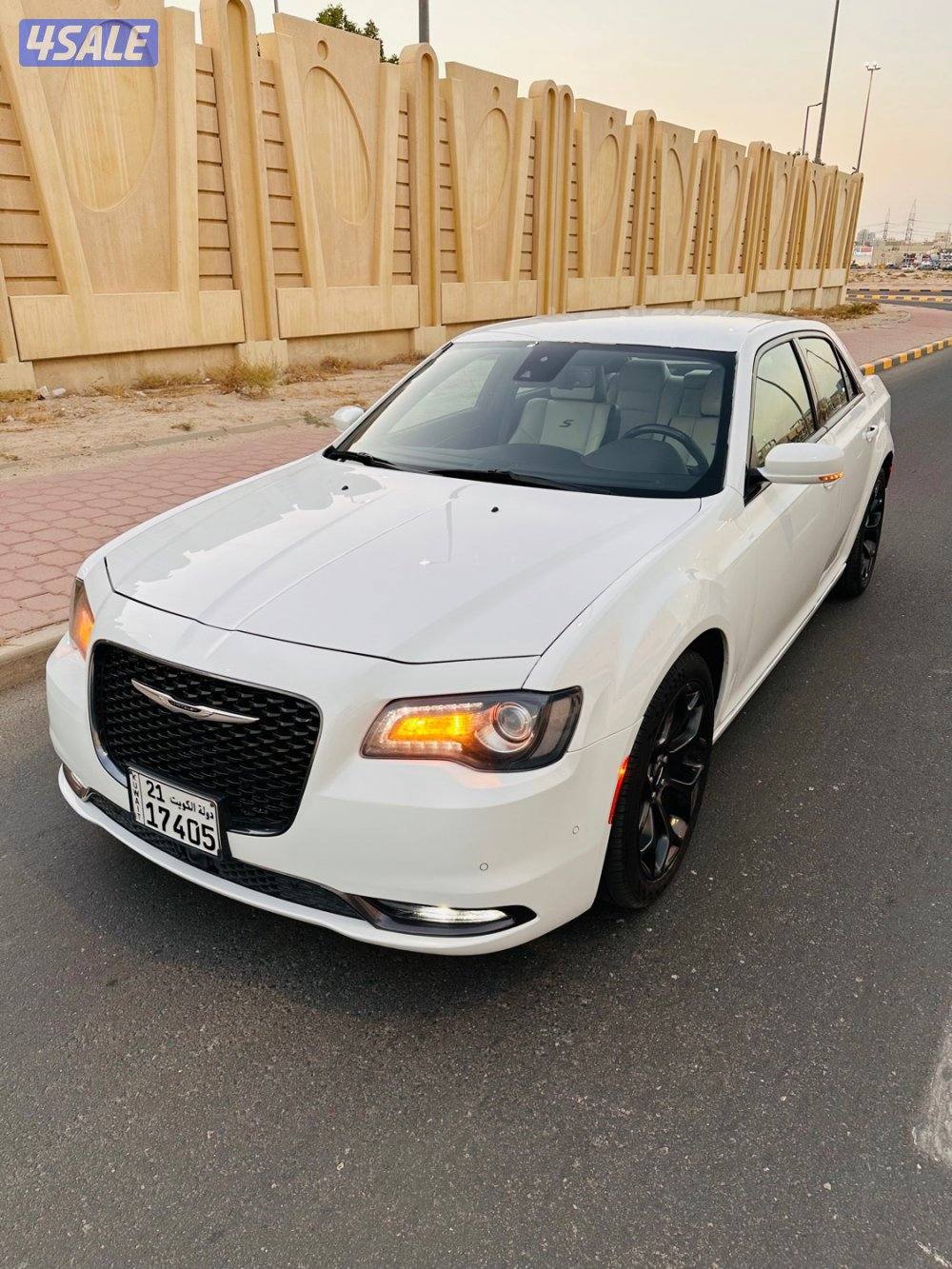 🚘 كرايزلر- S300- 20214