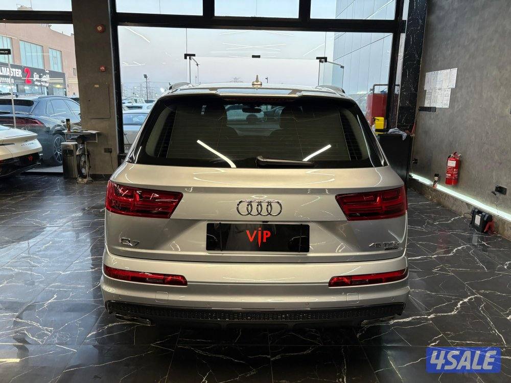 اودي Q7 Exclusive2