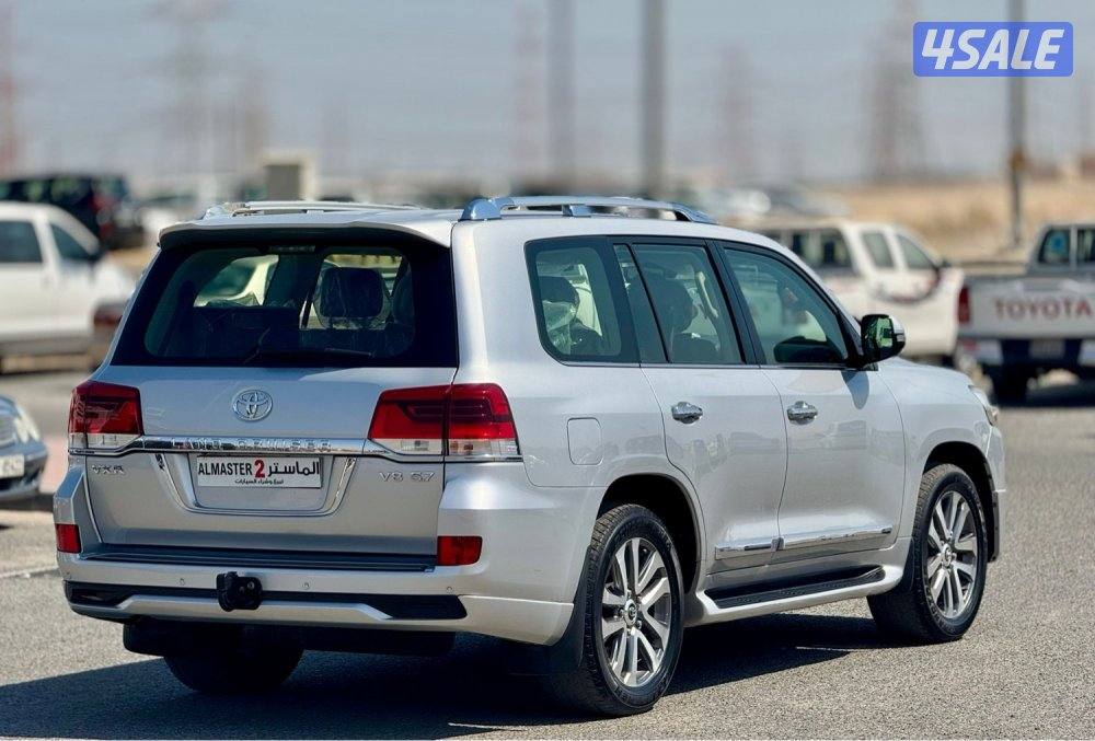 لاند كروز VXR  وارد الخليج صبغ الوكاله شرط الفحص2