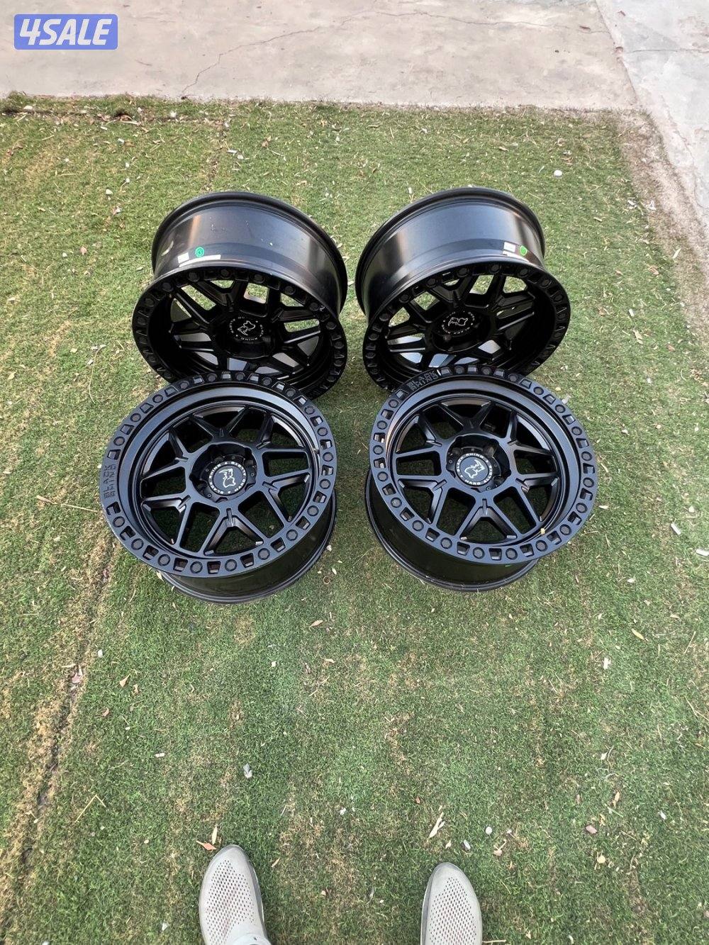 رنقات بلاك رينو امريكي مقاس 20 على 5 براغي استعمال خفيف جدا كالجديد1