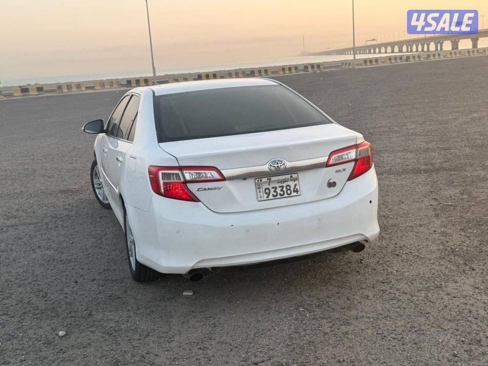 ‏للبيع كامري منظور عند باب البيت تم تبديل الهيئة الأمامية الخلفي كامل8