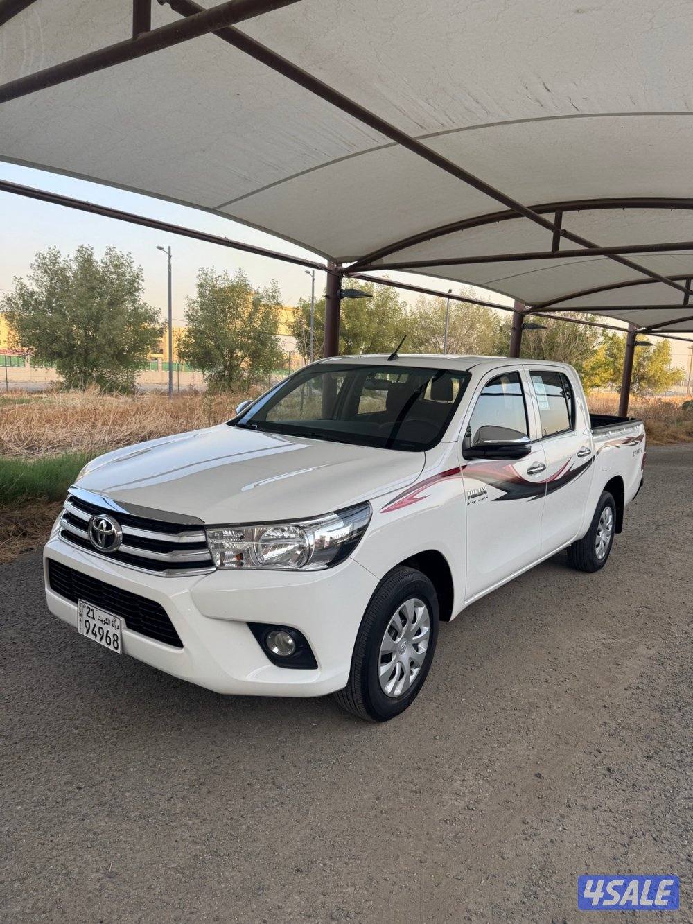 هايلكس 2023 الساير جير اوتوماتيك عداد (40) الف كم0