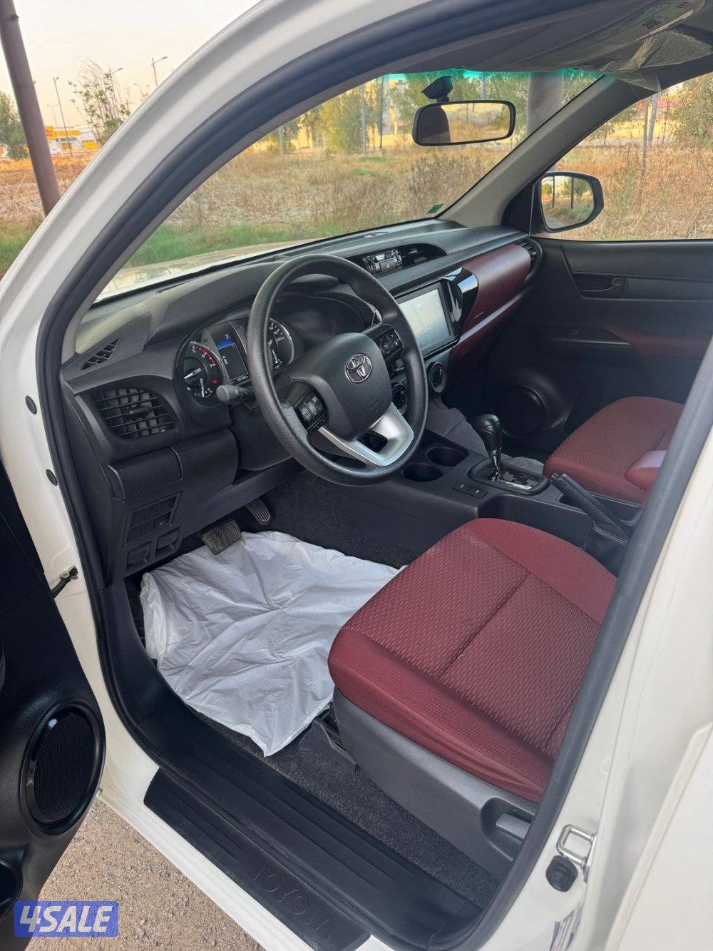 هايلكس 2023 الساير جير اوتوماتيك عداد (40) الف كم6