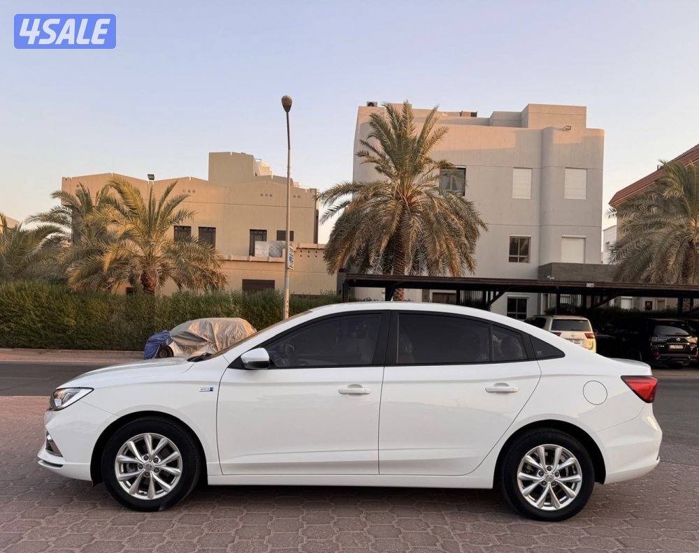 ام جي 5 موديل 2022 عداد 22 الف صبغ الوكاله0