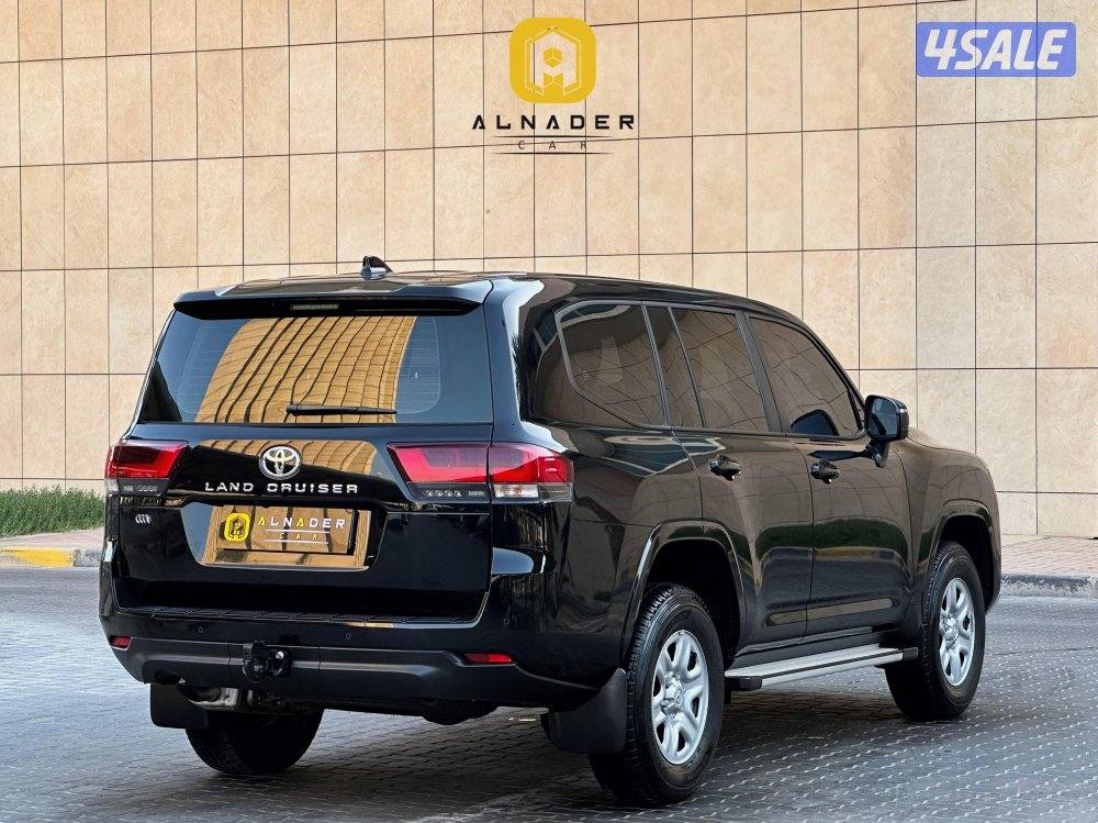 للبيع لاندكروزر GX V6 موديل 2025 وارد قطر3