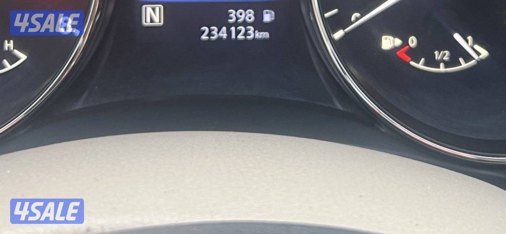 للبيع نيسان اكس تريل موديل 20201