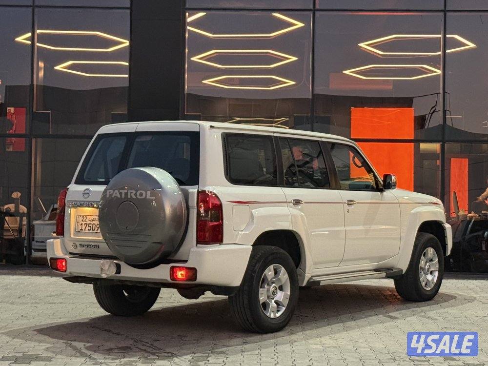 NISSAN SAFARI _20234