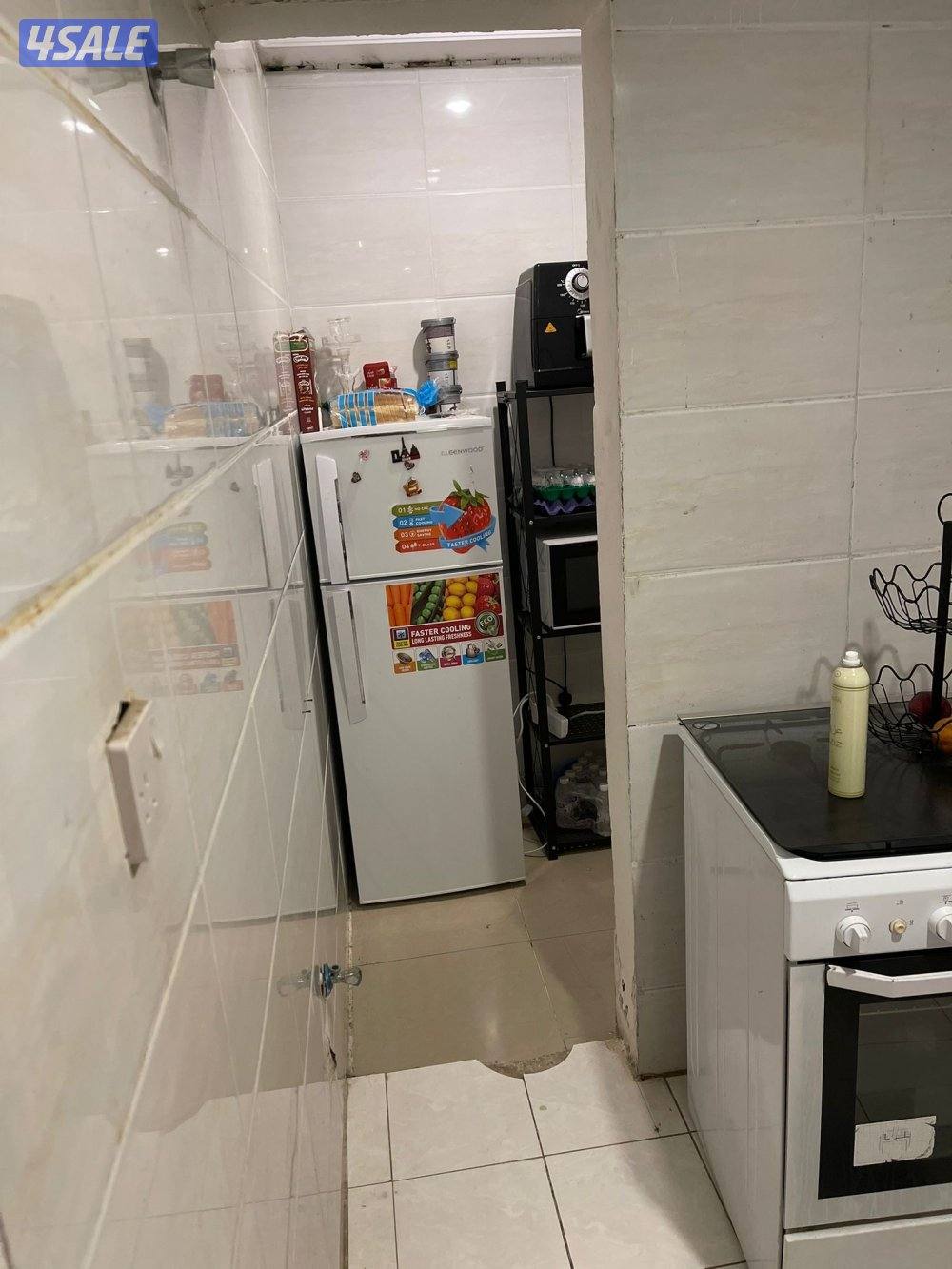 للبيع شقه خلو غرفتين واحده منهم ماستر1