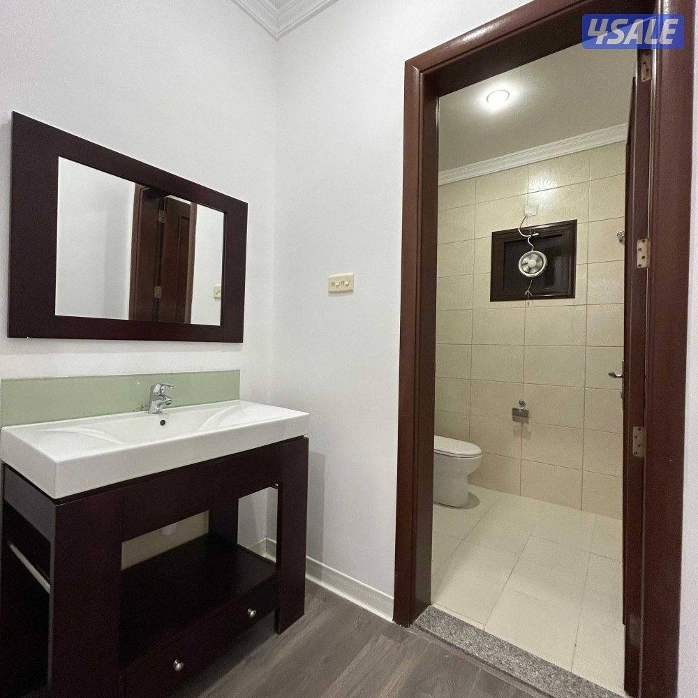 دور كامل للايجار في الصديق قطعة 78